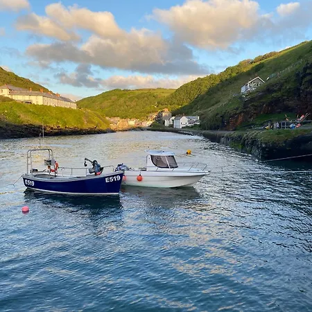 Polrunny Farm Sea View Blueberry With Log Burner Apartment *